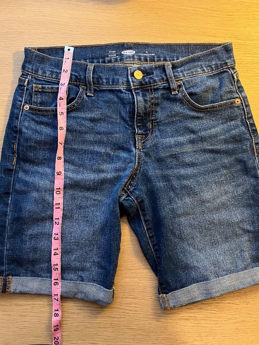 Old Navy Denim Cuffed Shorts -- Women's size 4